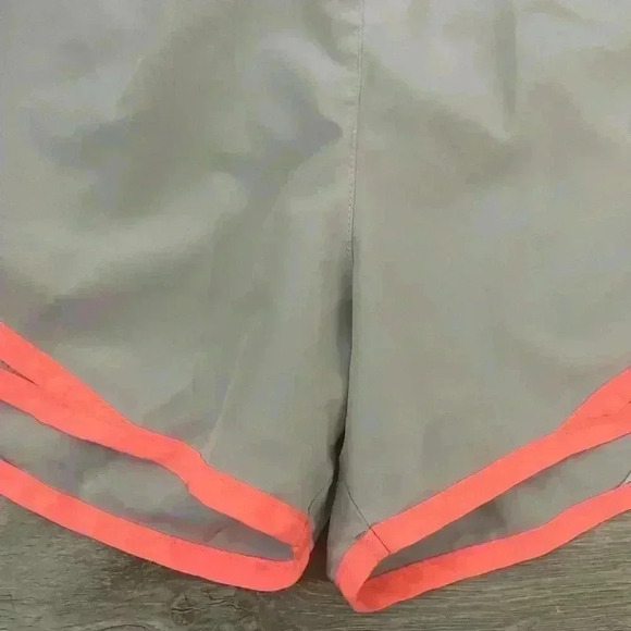 NIKE DriFit Athletic Shorts S - Picture 4 of 6